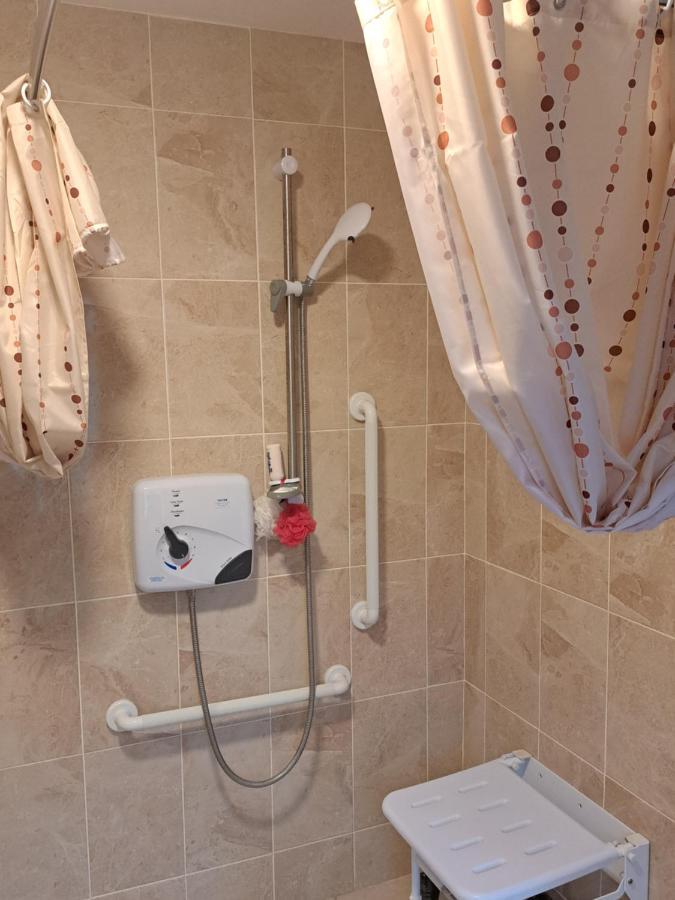 Budget Double Room In City Kilkenny Buitenkant foto